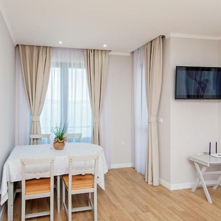נסבר Mary Homes מראה חיצוני תמונה